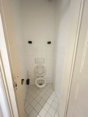Wunderschöner Altbau mit Balkon! - Photo 3