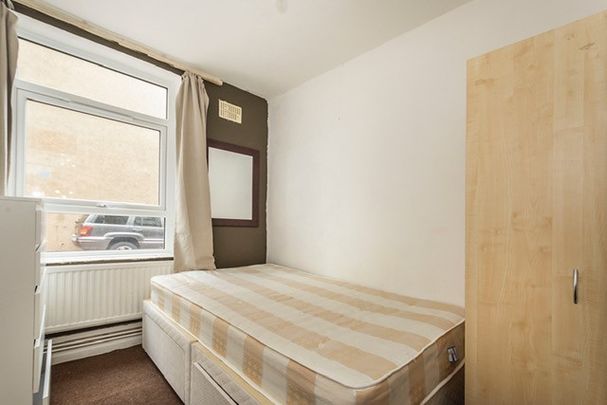 Wyfold Road, Fulham, London, SW6 - Photo 1