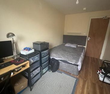 STUDENT ACCOMDATION, 5 Philip Street, Derry/Londonderry, BT48 7PN - Photo 2