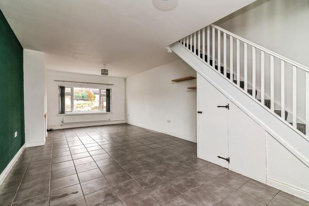 2 bedroom terraced house to rent - Photo 1