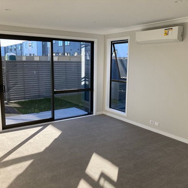 3 yr old 3bed 1.5bath terrace unit with 2 parkings - Photo 1