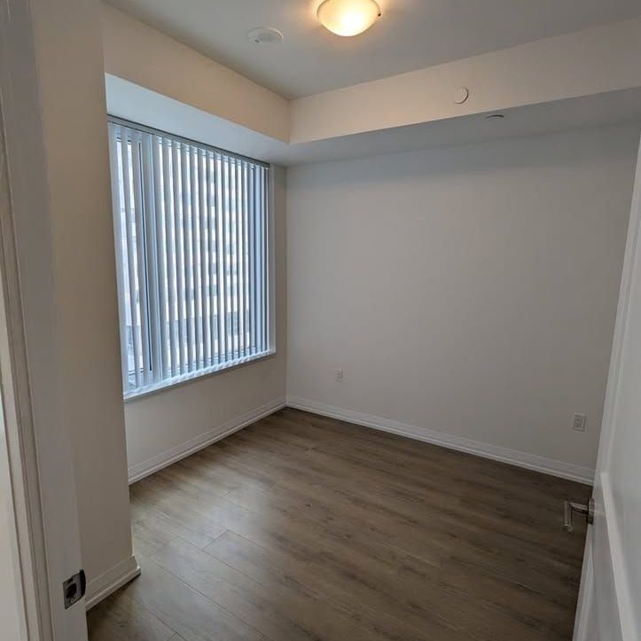 For Lease - 50 Dunfield Avenue Unit# 511, Toronto, Ontario - Photo 1