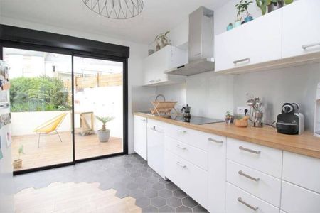 Maison 5 pièces - - Photo 3