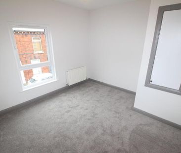 30 Acton Street, Belfast, BT13 3GU - Photo 2