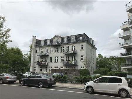 Eksklusiv Penthouse på Frederiksberg med p-plads - Photo 3