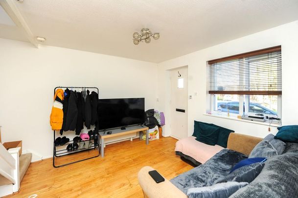 1 bedroom semi-detached house to rent - Photo 1