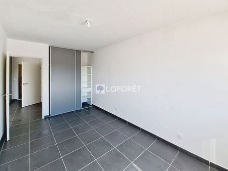 Apartment - Photo 4