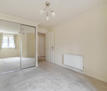 1 bedroom retirement property to rent - Photo 3