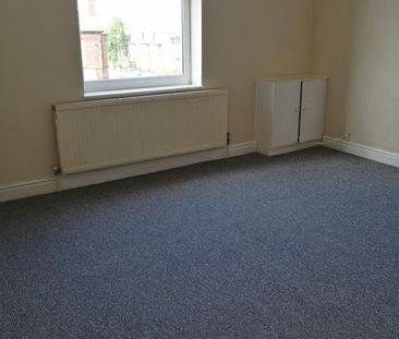 1 Bed Flat, Grange Mount, CH43 - Photo 1