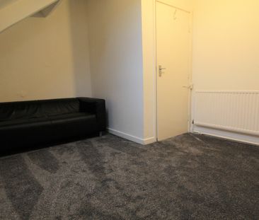 £850 PCM, One Bedroom Second Floor Flat in Penarth Road, Grangetown... - Photo 2
