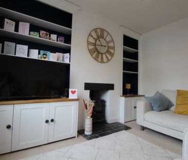 Dellney Avenue, Haywards Heath, RH16 - Photo 6