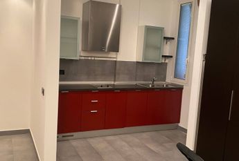 Большая студия возле метро Амендола