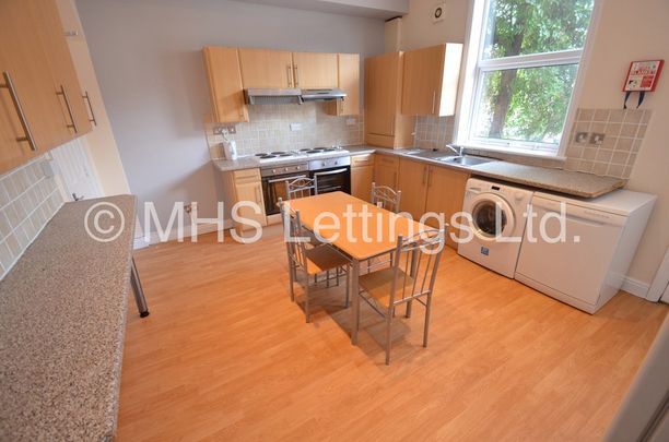 Room 2, 5 High Cliffe, Leeds, LS4 2PE - Photo 1