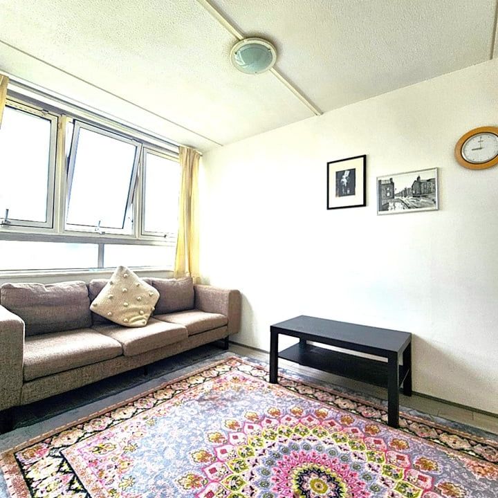 1 Bed Flat, Charlotte Despard Avenue, SW11 - Photo 1