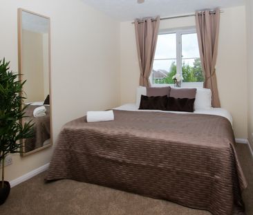 Lyon Close, Maidenbower, Crawley - Photo 3