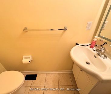 For Lease - 98 Four Seasons Circle, Brampton, Ontario - Photo 4