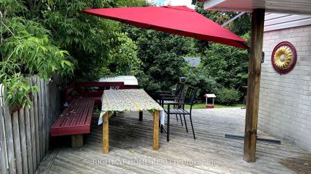 For Lease - 341 Webb Court, Newmarket, Ontario - Photo 3