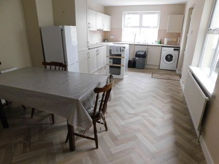 14 Mill Street, Enniskillen, BT74 6AN - Photo 5