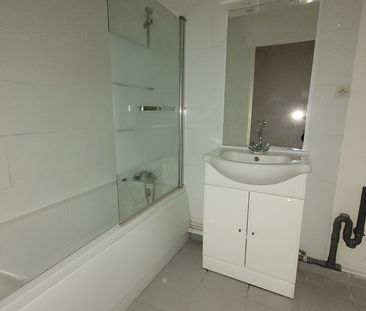 Location Appartement 3 pièces 70m² VALENCIENNES 59300 - Photo 4