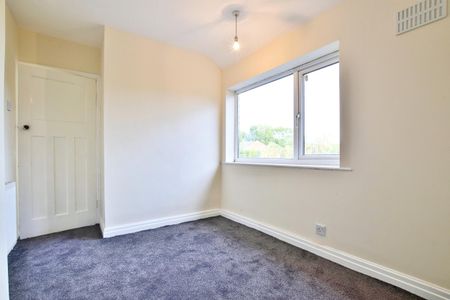 3 bedroom house to rent Goring Avenue, Manchester, M18 - Photo 3