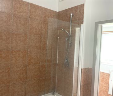 LARGE COUNTRY HOME - Photo 6