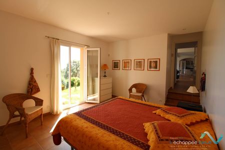 Villa pour 6 personnes avec piscine privée et vue mer à La Londe-Les-Maures - Photo 5