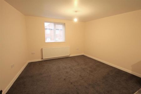 3 bedroom apartment to rent - Photo 3