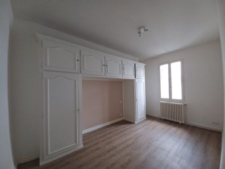 Location Maison 4 pièces 117m² AGEN 47000 - Photo 3