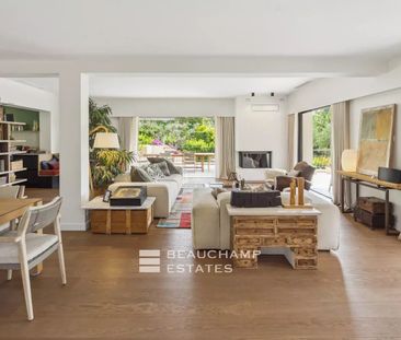 Tout savoir sur cette maison dans le quartier Village-Le Val-Cabrie... - Photo 3
