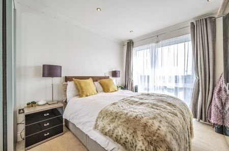 Flat to rent - Maylands Drive, Sidcup, DA14 - Photo 5