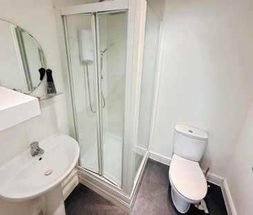 2 bedroom apartment to rent - Photo 6