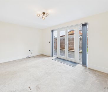 Acorn Drive, Ashbourne DE6 1TW - Photo 1