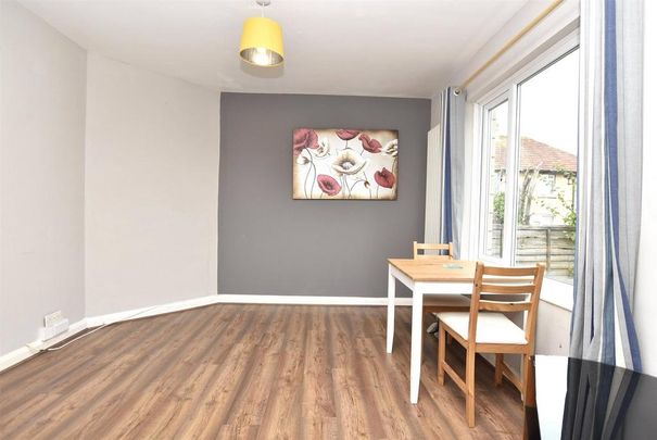 4 bedroom house to rent - Photo 1