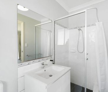 Spacious & Modern 4x2 Family Home in Prime Byford Location! - Photo 3