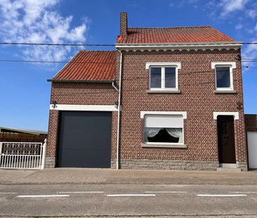 Ruime gezinswoning met 3 slpks - koer en garage - Foto 2