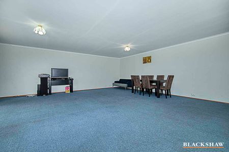 Spacious three bedroom home - Photo 5
