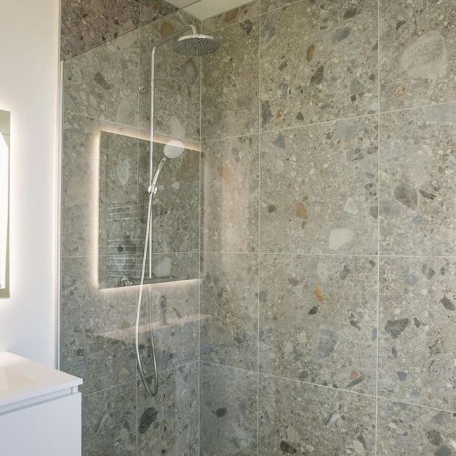 Appartement te huur in Antwerpen voor € 895 met 1 slaapkamer - Foto 1