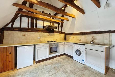 1 bedroom maisonette to rent - Photo 2