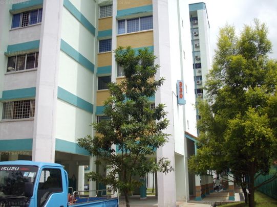 Blk 330 Jurong East Avenue 1 (Jurong East), HDB 3 Rooms - For Rent - Photo 1