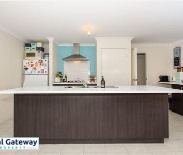 2 Lagoon Pass, BALDIVIS WA 6171 - Photo 3