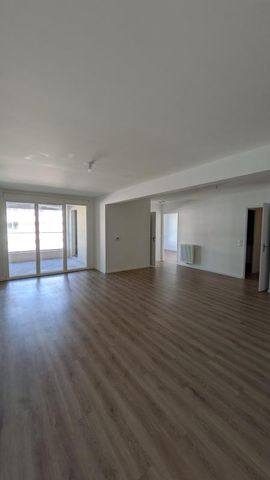 SANS FRAIS D'AGENCE - NI GARANT- APPARTEMENT T4 A BORDEAUX CHARTRONS - Photo 2