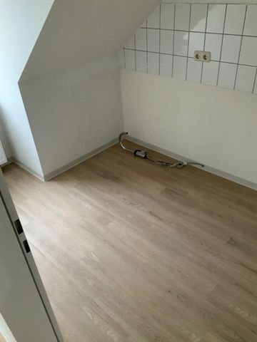 Louis-Pasteur-Str. 18, 60439 Frankfurt am Main, (Niederursel), Deutschland - Foto 4