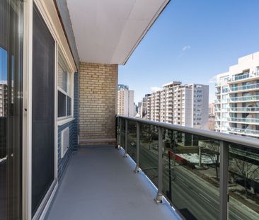 365 Eglinton Avenue East - Photo 3