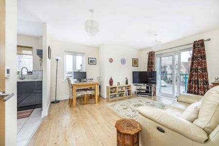2 bedroom flat to rent - Photo 3