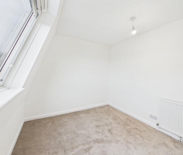 4 bedroom terraced house to rent - Photo 6