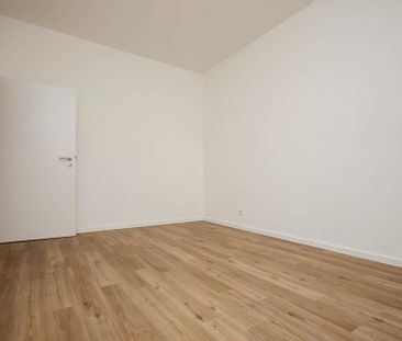 Modernisierte 2-Zimmer Wohnung mit Einbauküche - Photo 4