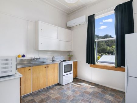 Close to Uni! - Photo 3