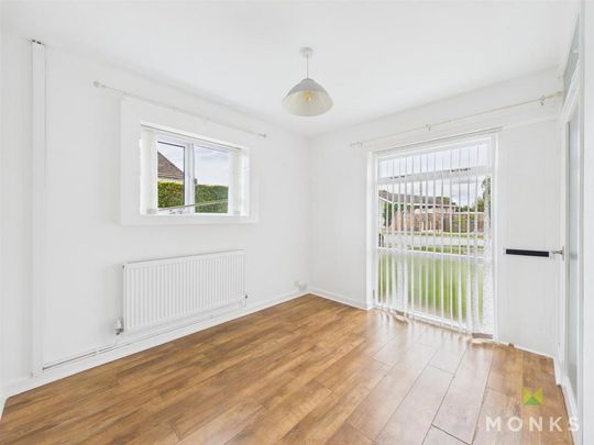 3 bedroom detached bungalow to rent - Photo 1
