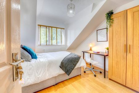 Room in a Shared House, Coombe Street, CV3 - Photo 3