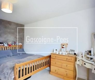 Bracknell, RG12 - Photo 4